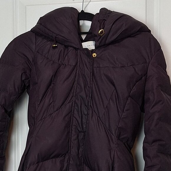 Dark Purple T Tahari Caroline Pillow Hood Down Puffer Jacket with Belt - Picture 3 of 6